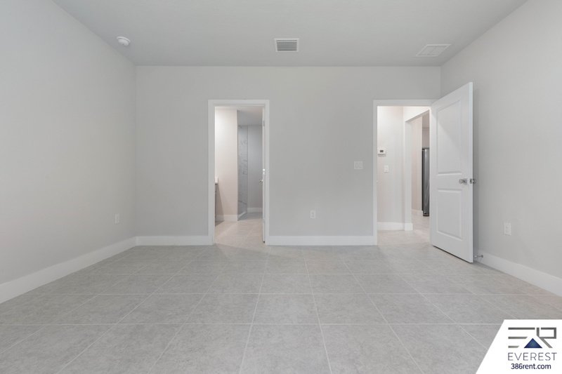 FULLY FENCED 3/2/2 ON A CUL DE SAC IN BEAUTIFUL QUAIL HOLLOW property image