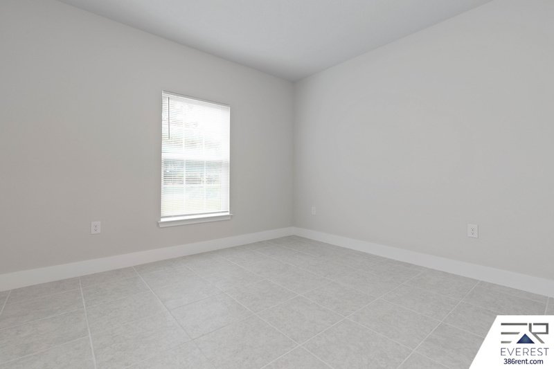 FULLY FENCED 3/2/2 ON A CUL DE SAC IN BEAUTIFUL QUAIL HOLLOW property image