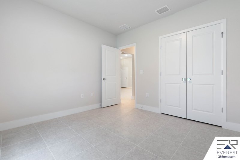 FULLY FENCED 3/2/2 ON A CUL DE SAC IN BEAUTIFUL QUAIL HOLLOW property image