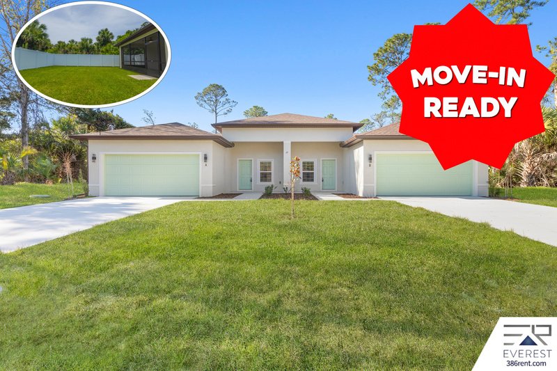 LIKE NEW 3/2/2 TOWNHOME IN POPULAR PINE GROVE property image