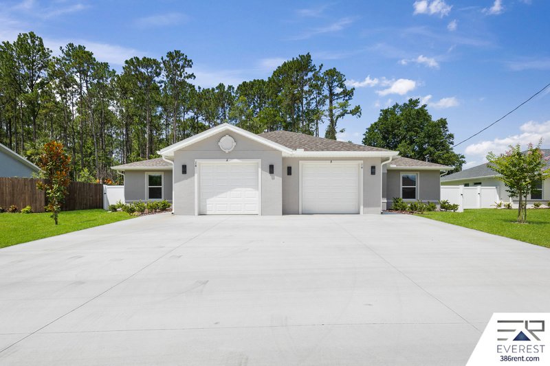 Brand New, fully fenced on a quiet cul-de-sac property image