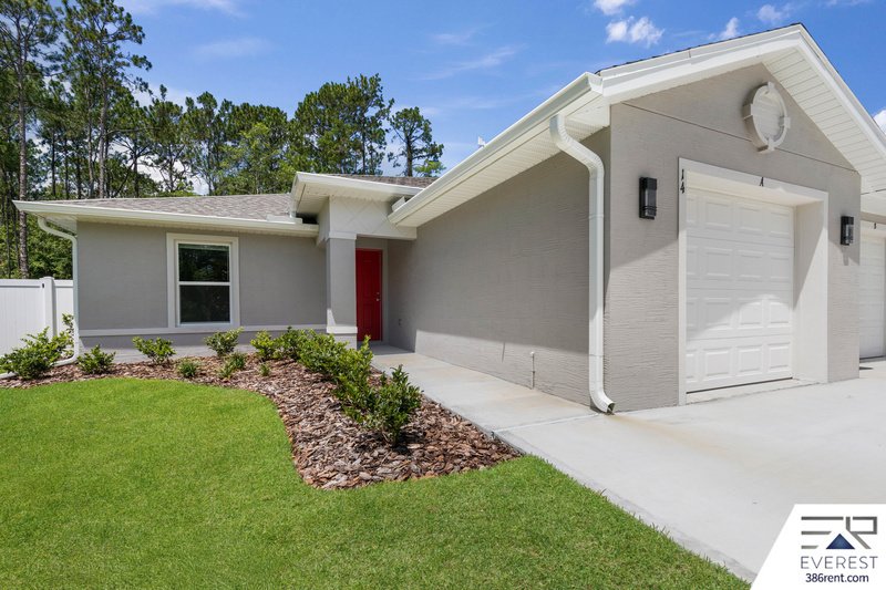Brand New, fully fenced on a quiet cul-de-sac property image