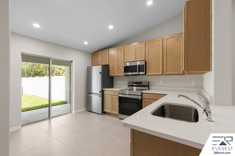 Brand New, fully fenced on a quiet cul-de-sac property image