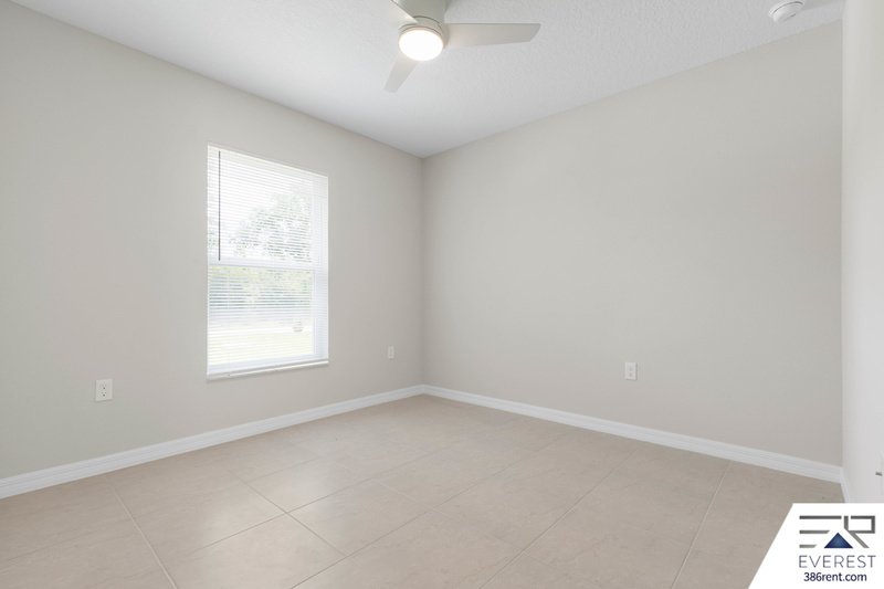 Brand New, fully fenced on a quiet cul-de-sac property image