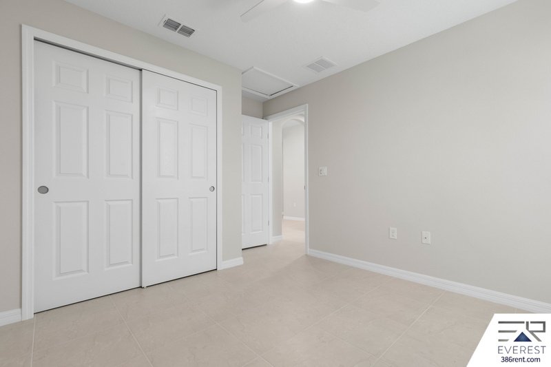 Brand New, fully fenced on a quiet cul-de-sac property image