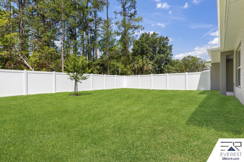 Brand New, fully fenced on a quiet cul-de-sac property image