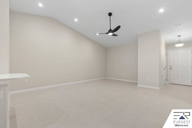 Brand New, fully fenced on a quiet cul-de-sac property image