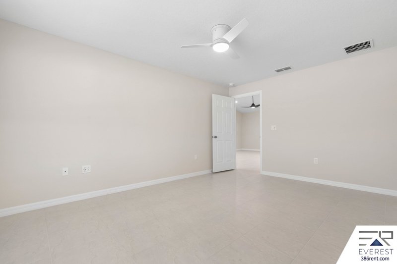 Brand New, fully fenced on a quiet cul-de-sac property image
