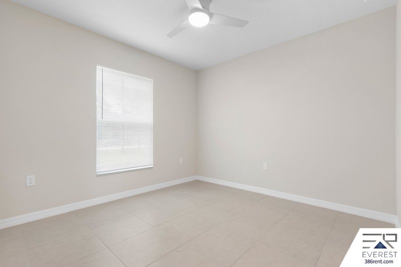 Brand New, fully fenced on a quiet cul-de-sac property image