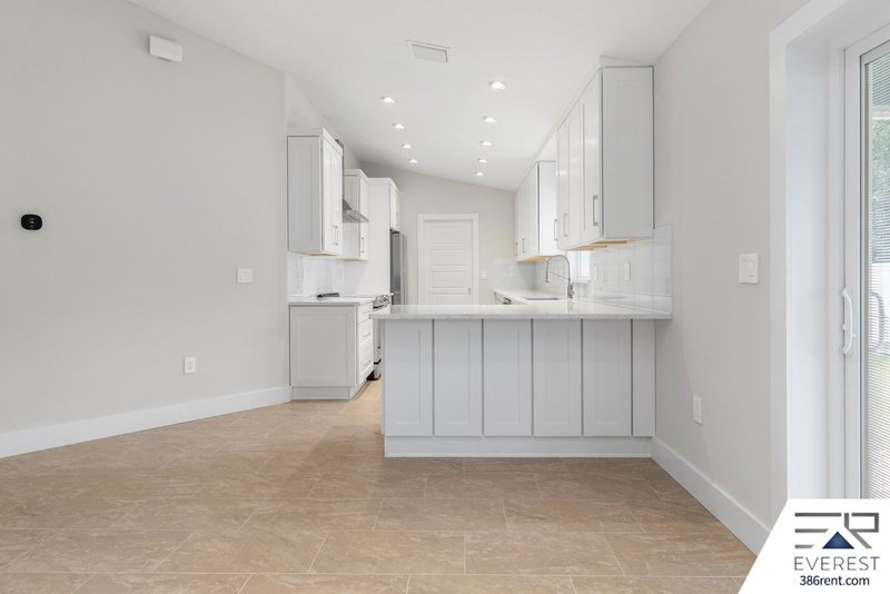 FULLY FENCED, COMPLETELY RENOVATED 3/2/2 ON A CUL-DE-SAC IN THE HEART OF PALM COAST property image