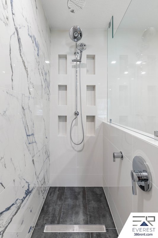 FULLY FENCED, COMPLETELY RENOVATED 3/2/2 ON A CUL-DE-SAC IN THE HEART OF PALM COAST property image
