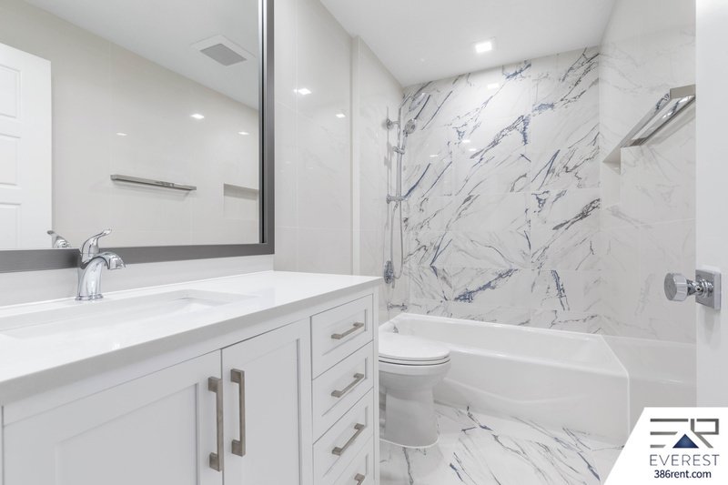 FULLY FENCED, COMPLETELY RENOVATED 3/2/2 ON A CUL-DE-SAC IN THE HEART OF PALM COAST property image