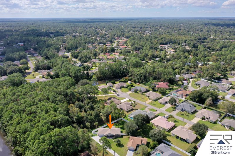 FULLY FENCED, COMPLETELY RENOVATED 3/2/2 ON A CUL-DE-SAC IN THE HEART OF PALM COAST property image