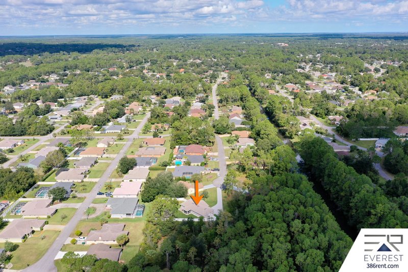 FULLY FENCED, COMPLETELY RENOVATED 3/2/2 ON A CUL-DE-SAC IN THE HEART OF PALM COAST property image