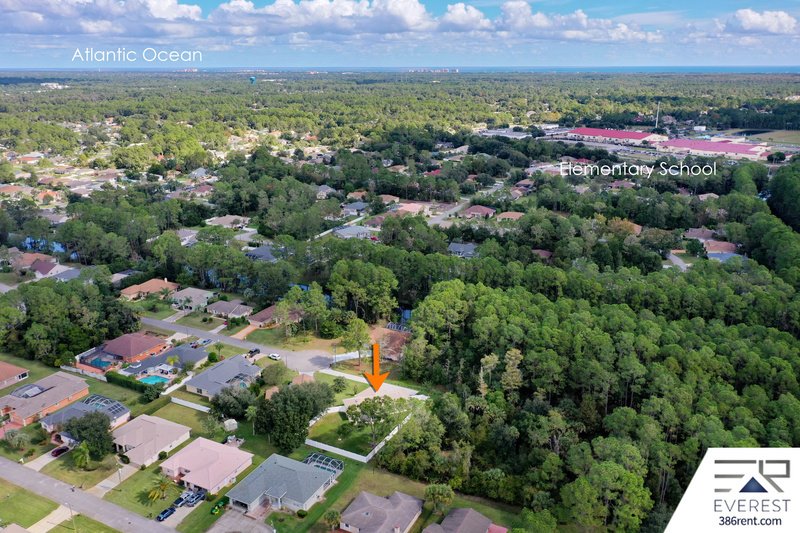 FULLY FENCED, COMPLETELY RENOVATED 3/2/2 ON A CUL-DE-SAC IN THE HEART OF PALM COAST property image