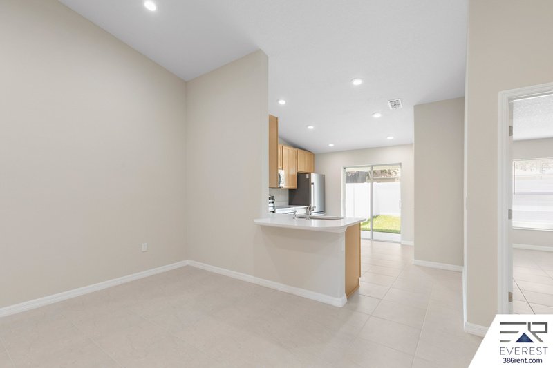 Brand New, fully fenced on a quiet cul-de-sac property image