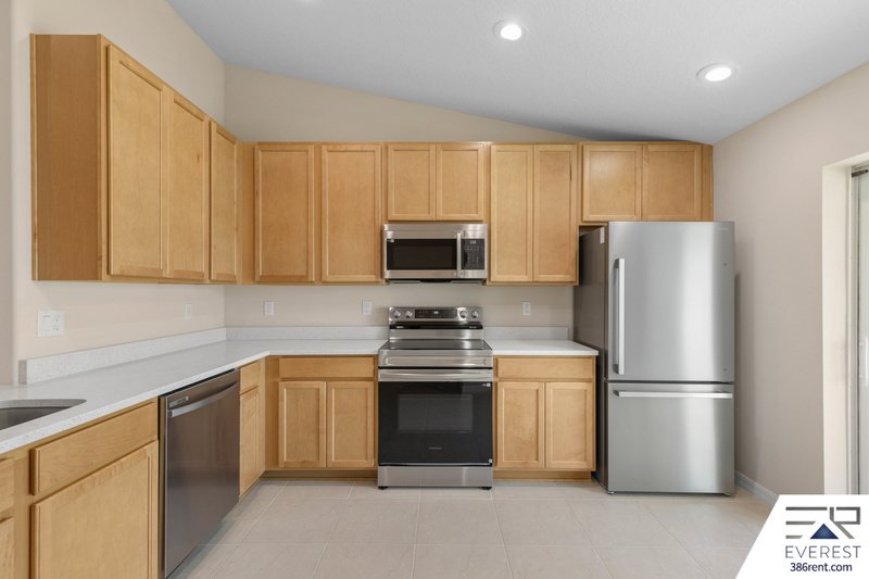 Brand New, fully fenced on a quiet cul-de-sac property image