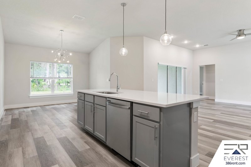 LIKE NEW, UPGRADED 3/2/2 IN THE HEART OF PALM COAST property image