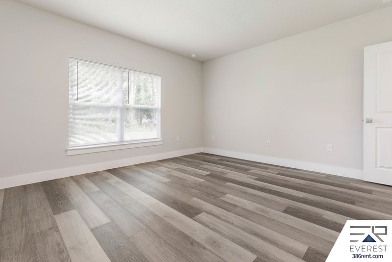 LIKE NEW, UPGRADED 3/2/2 IN THE HEART OF PALM COAST property image