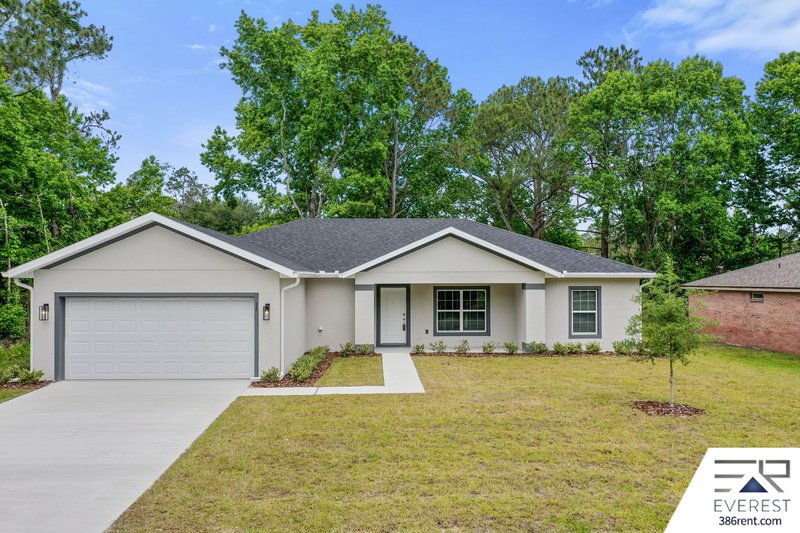 LIKE NEW, UPGRADED 3/2/2 IN THE HEART OF PALM COAST property image