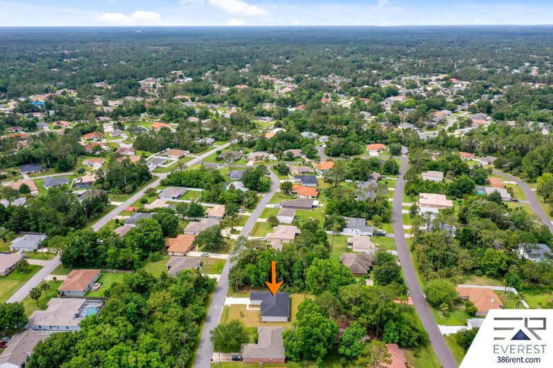 LIKE NEW, UPGRADED 3/2/2 IN THE HEART OF PALM COAST property image