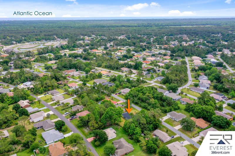 LIKE NEW, UPGRADED 3/2/2 IN THE HEART OF PALM COAST property image