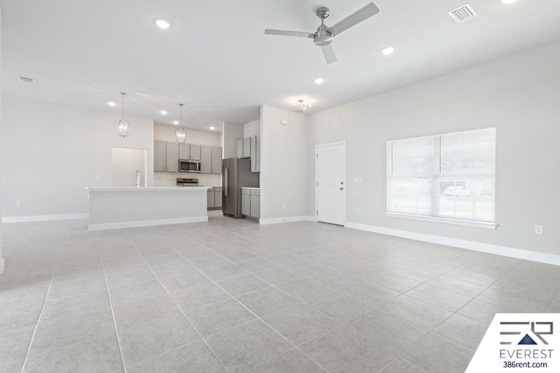 FULLY FENCED, LIKE NEW 3/2/2 IN DESIRABLE INDIAN TRAILS property image
