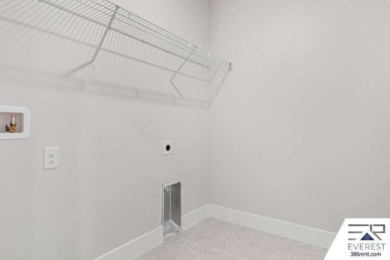 FULLY FENCED, LIKE NEW 3/2/2 IN DESIRABLE INDIAN TRAILS property image