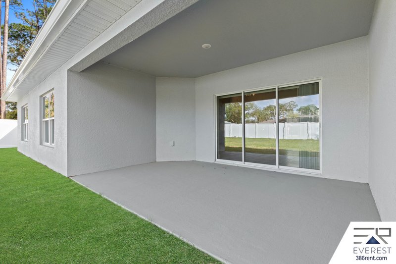 FULLY FENCED, LIKE NEW 3/2/2 IN DESIRABLE INDIAN TRAILS property image