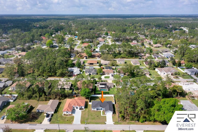 FULLY FENCED, LIKE NEW 3/2/2 IN DESIRABLE INDIAN TRAILS property image