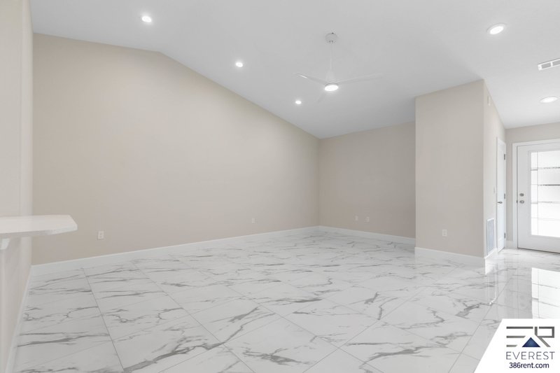 16 Zoffer Ct Unit A property image
