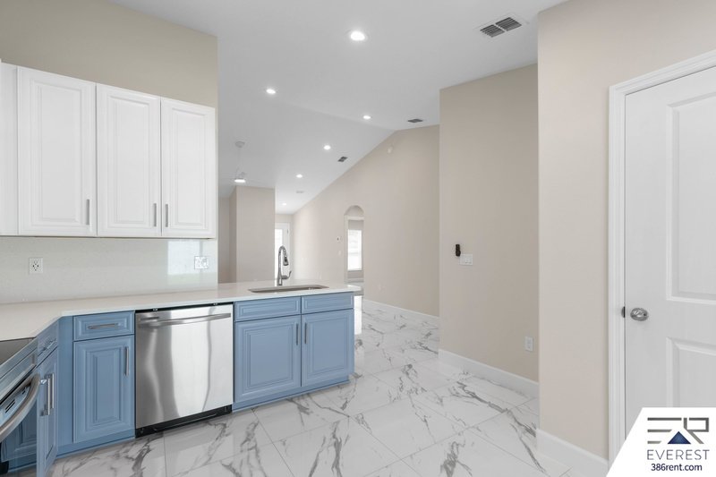 16 Zoffer Ct Unit A property image
