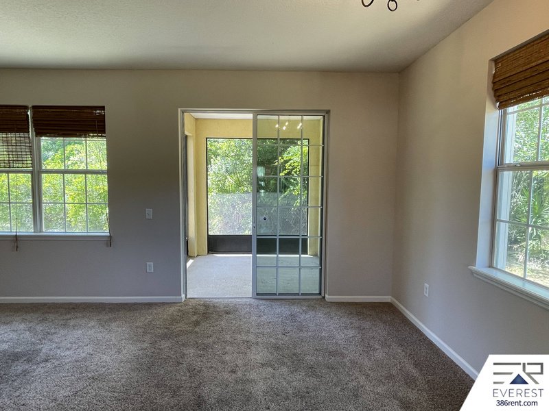 FUNCTIONAL 3/2/2 IN POPULAR LEHIGH WOODS property image