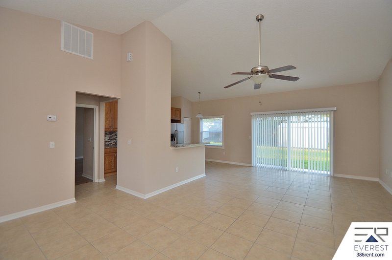 FUNCTIONAL 3/2/2 IN DESIRABLE QUAIL HOLLOW property image