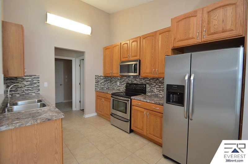 FUNCTIONAL 3/2/2 IN DESIRABLE QUAIL HOLLOW property image