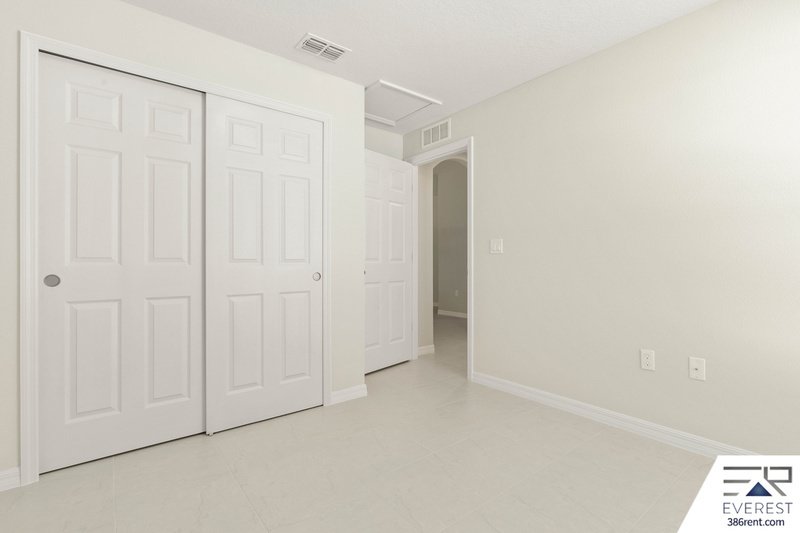 LIKE NEW 3/2/1 TOWNHOUSE IN BEAUTIFUL SEMINOLE WOODS property image