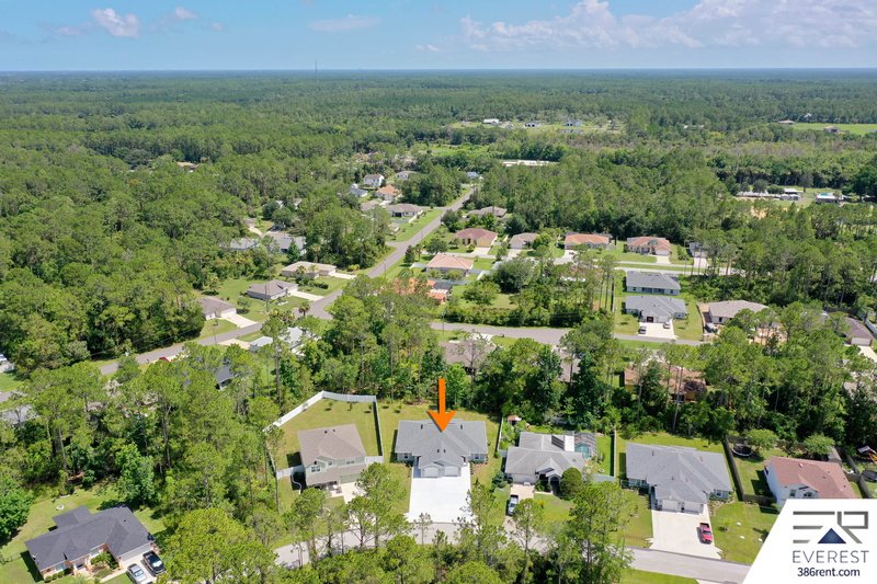 LIKE NEW 3/2/1 TOWNHOUSE IN BEAUTIFUL SEMINOLE WOODS property image