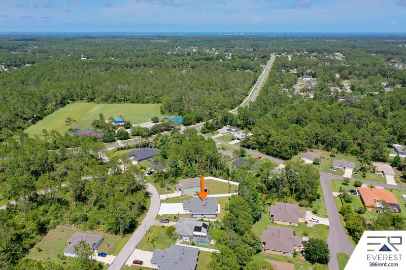 LIKE NEW 3/2/1 TOWNHOUSE IN BEAUTIFUL SEMINOLE WOODS property image