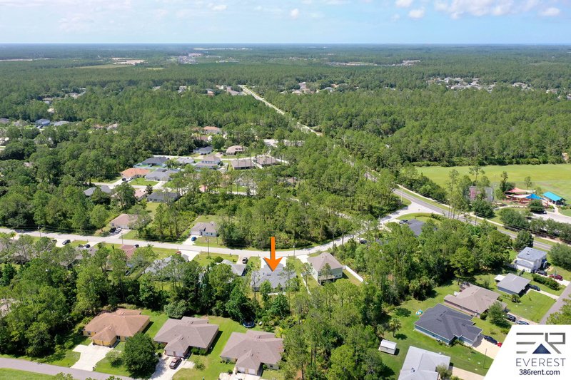 LIKE NEW 3/2/1 TOWNHOUSE IN BEAUTIFUL SEMINOLE WOODS property image