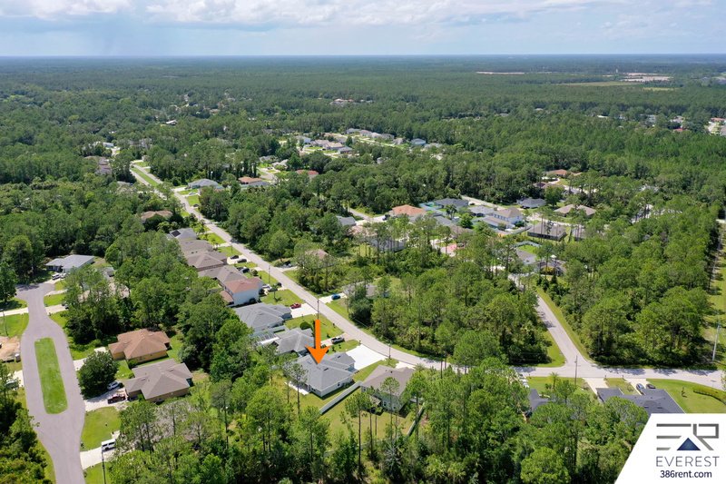 LIKE NEW 3/2/1 TOWNHOUSE IN BEAUTIFUL SEMINOLE WOODS property image