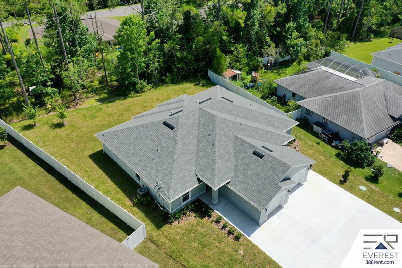 LIKE NEW 3/2/1 TOWNHOUSE IN BEAUTIFUL SEMINOLE WOODS property image