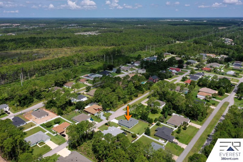 LIKE NEW 3/2/2 IN DESIRABLE SEMINOLE WOODS property image