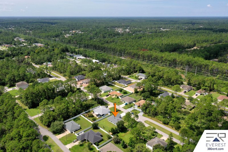 LIKE NEW 3/2/2 IN DESIRABLE SEMINOLE WOODS property image