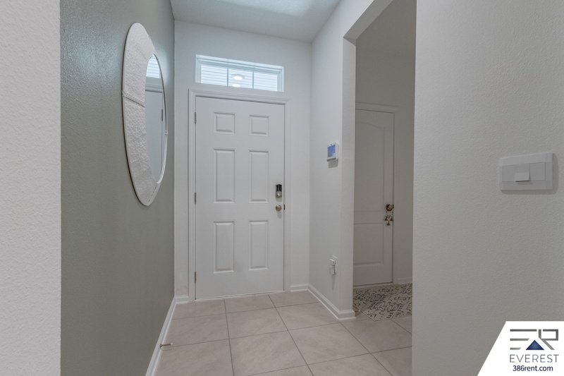 LIKE NEW 3/2.5/1 TOWNHOUSE IN DESIRABLE PALM COAST property image