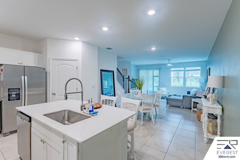 LIKE NEW 3/2.5/1 TOWNHOUSE IN DESIRABLE PALM COAST property image