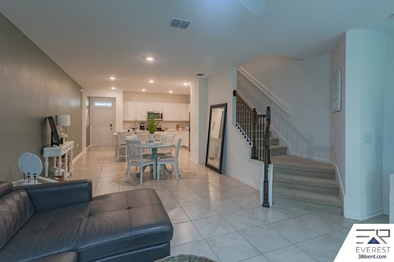 LIKE NEW 3/2.5/1 TOWNHOUSE IN DESIRABLE PALM COAST property image