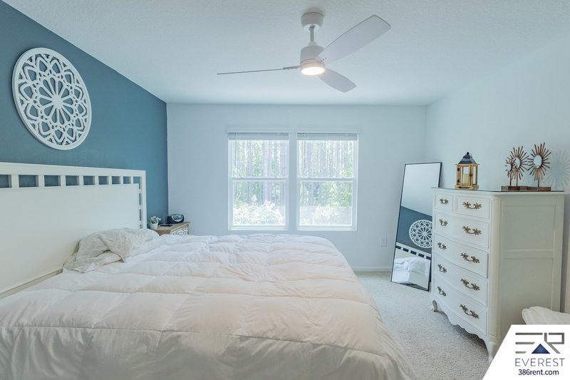 LIKE NEW 3/2.5/1 TOWNHOUSE IN DESIRABLE PALM COAST property image