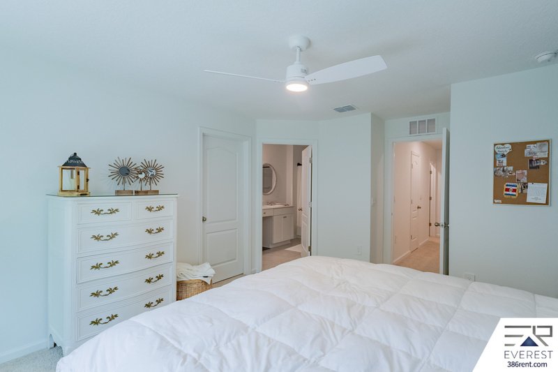LIKE NEW 3/2.5/1 TOWNHOUSE IN DESIRABLE PALM COAST property image