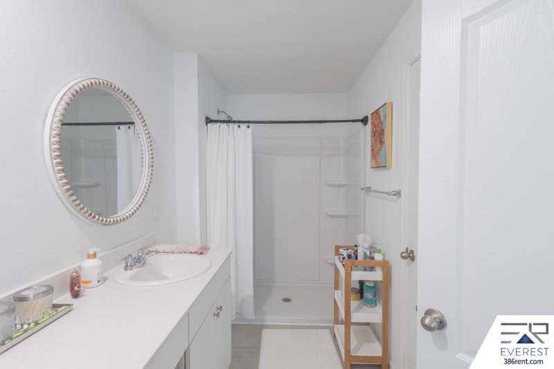 LIKE NEW 3/2.5/1 TOWNHOUSE IN DESIRABLE PALM COAST property image