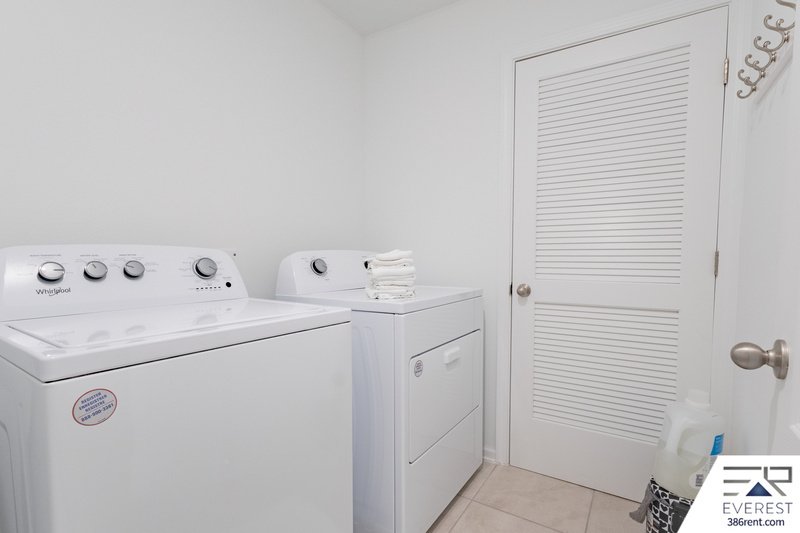 LIKE NEW 3/2.5/1 TOWNHOUSE IN DESIRABLE PALM COAST property image
